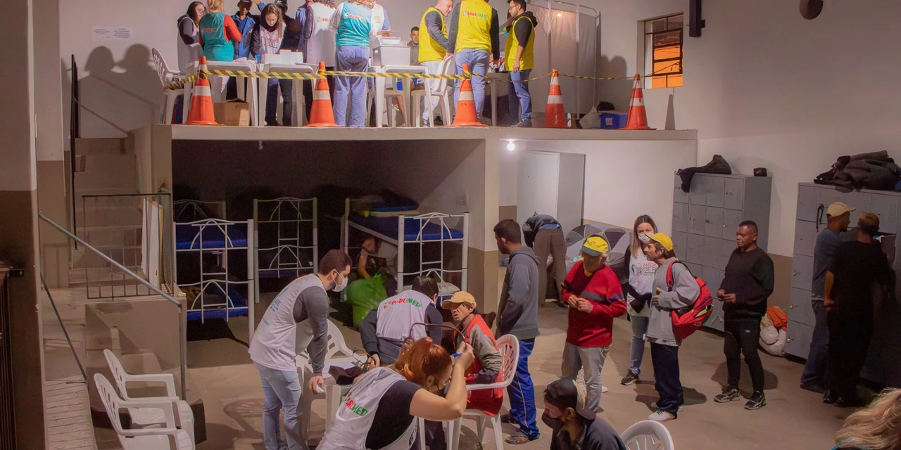 Médicos de Rua: alunos da UEPG participam de ação em Casa de Acolhimento