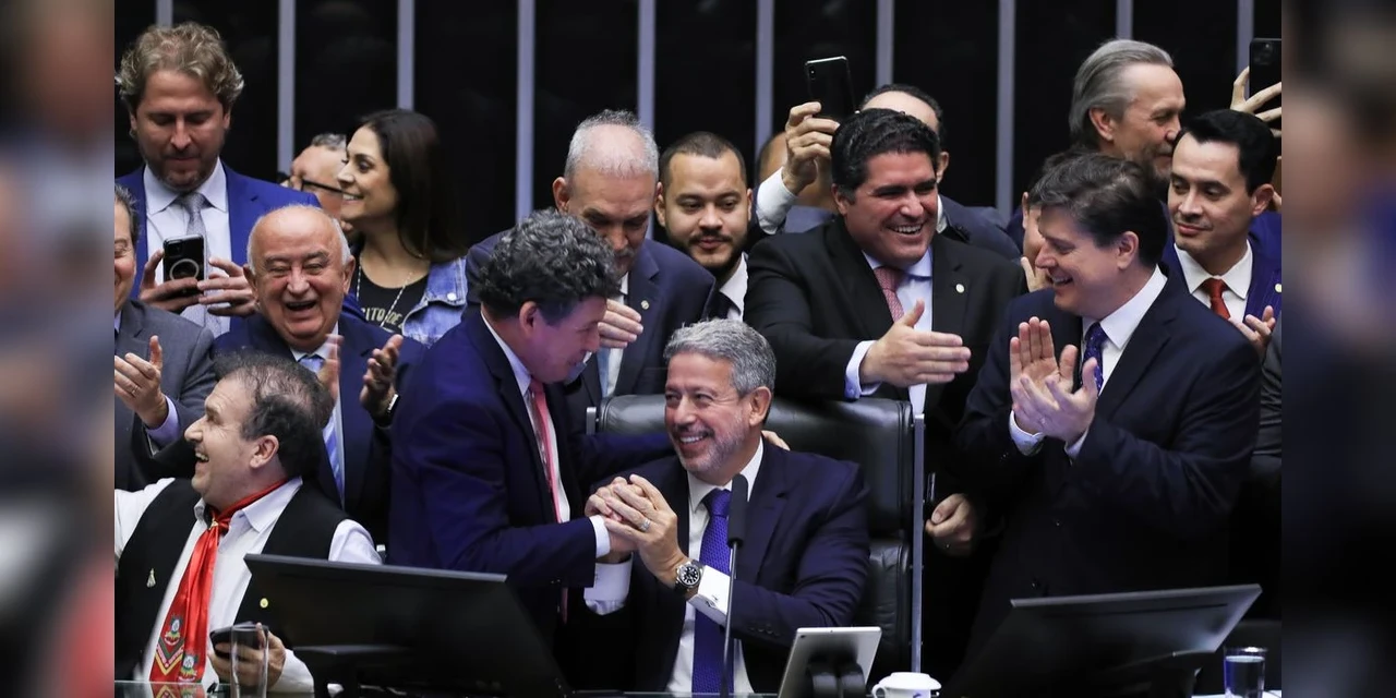 Câmara dos Deputados aprova PEC da reforma tributária