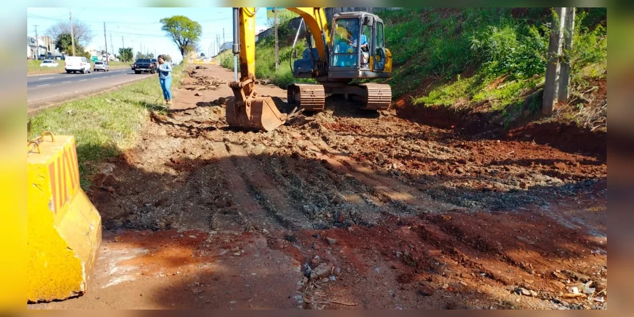 Trecho interditado na BR-369 começa a ser recuperado