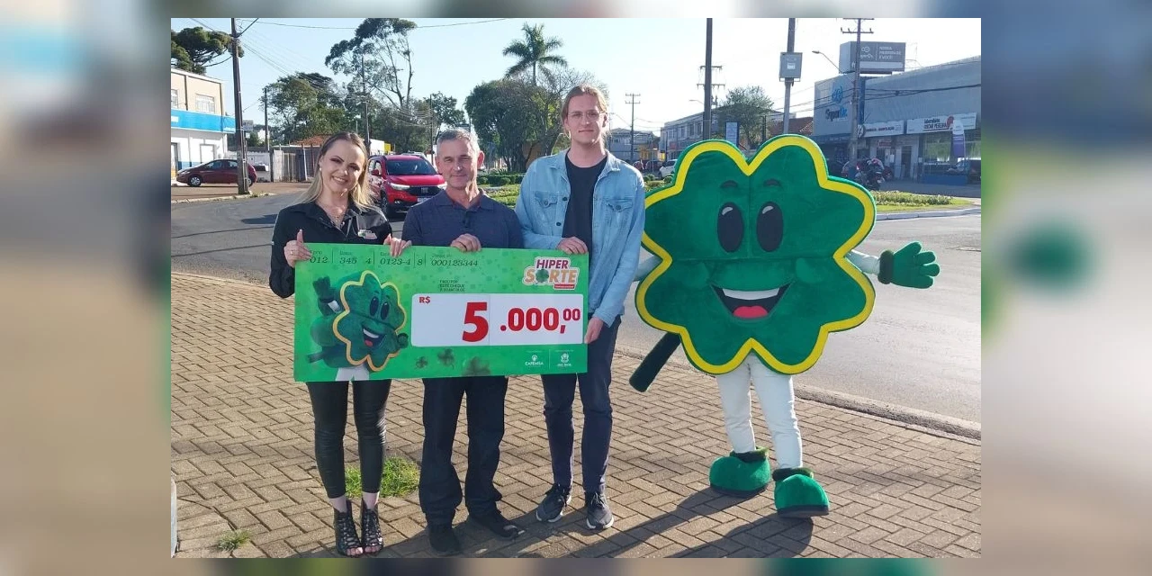 Morador de Uvaranas ganha prêmio de R$ 5 mil do Hiper Sorte