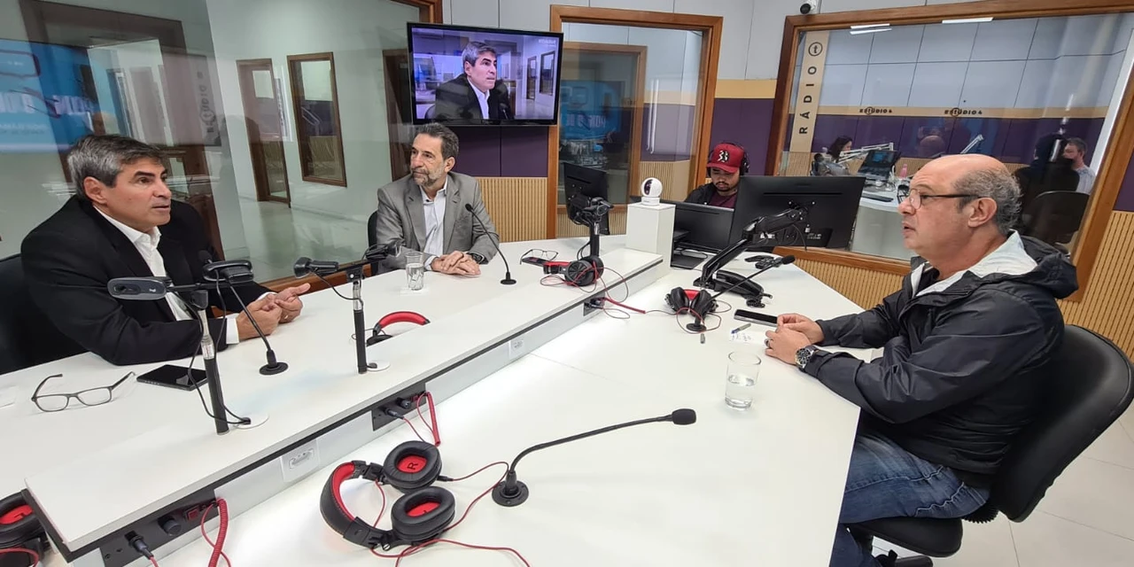 Enio Verri e Marcelo Belinati são os entrevistados do 'Ponto de Vista' deste sábado (30)