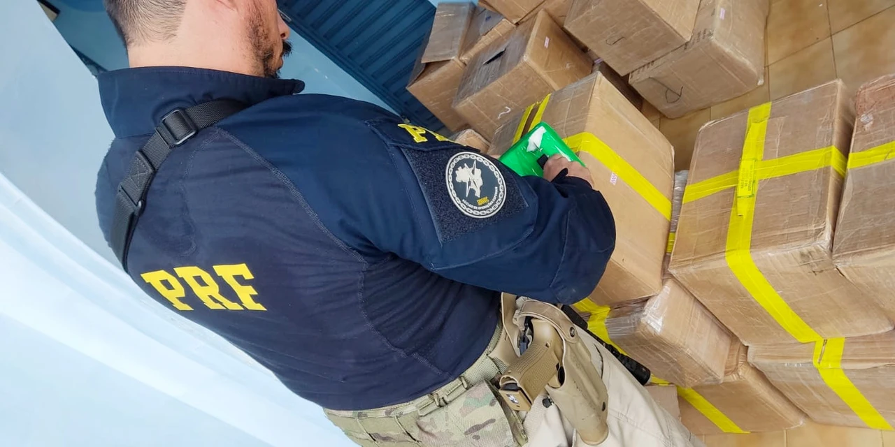 PRF apreende mais de meia tonelada de maconha, crack e cocaína em Palmeira