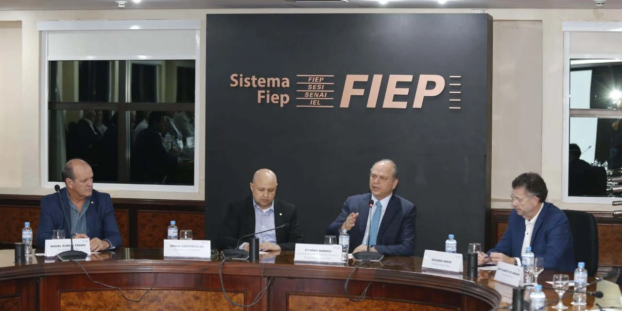 Secretário Ricardo Barros apresenta plano para a indústria à nova diretoria da Fiep