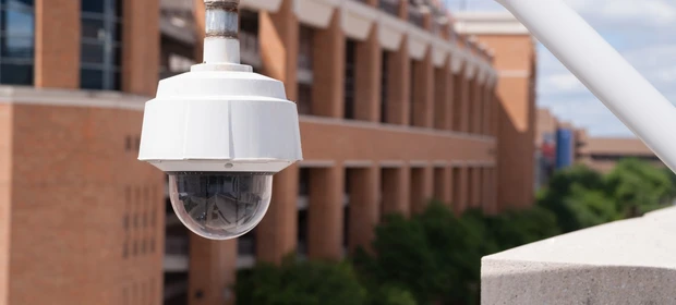 "A Inteligência Artificial como reforço para a segurança nas escolas", por Lúcio Olivo Rosas
