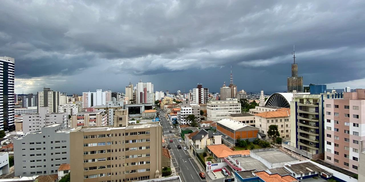 Feriadão de Nossa Senhora Aparecida deve ser chuvoso em PG