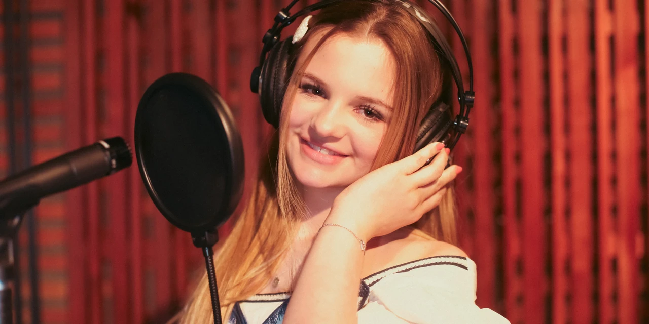 Giovanna Barbiero lança seu novo hit em todas suas plataformas digitais dia 20