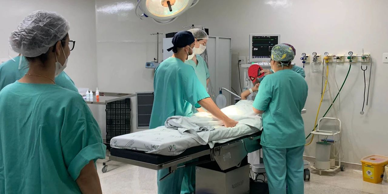 "Ser médico vai além da profissão, é uma vocação", diz secretário de Saúde Beto Preto