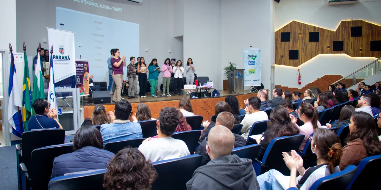 Aulão Paraná - ENEM 2023 prepara estudantes de 11 municípios do Núcleo Regional de Educação de Ponta Grossa