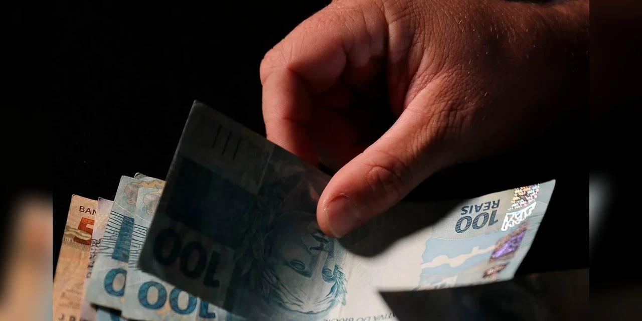 Câmara deve votar taxação para super-ricos nesta semana