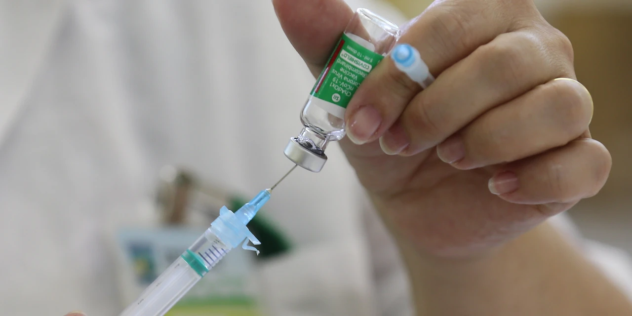 Com aumento de casos de Covid-19, Saúde alerta para importância da vacinação no PR
