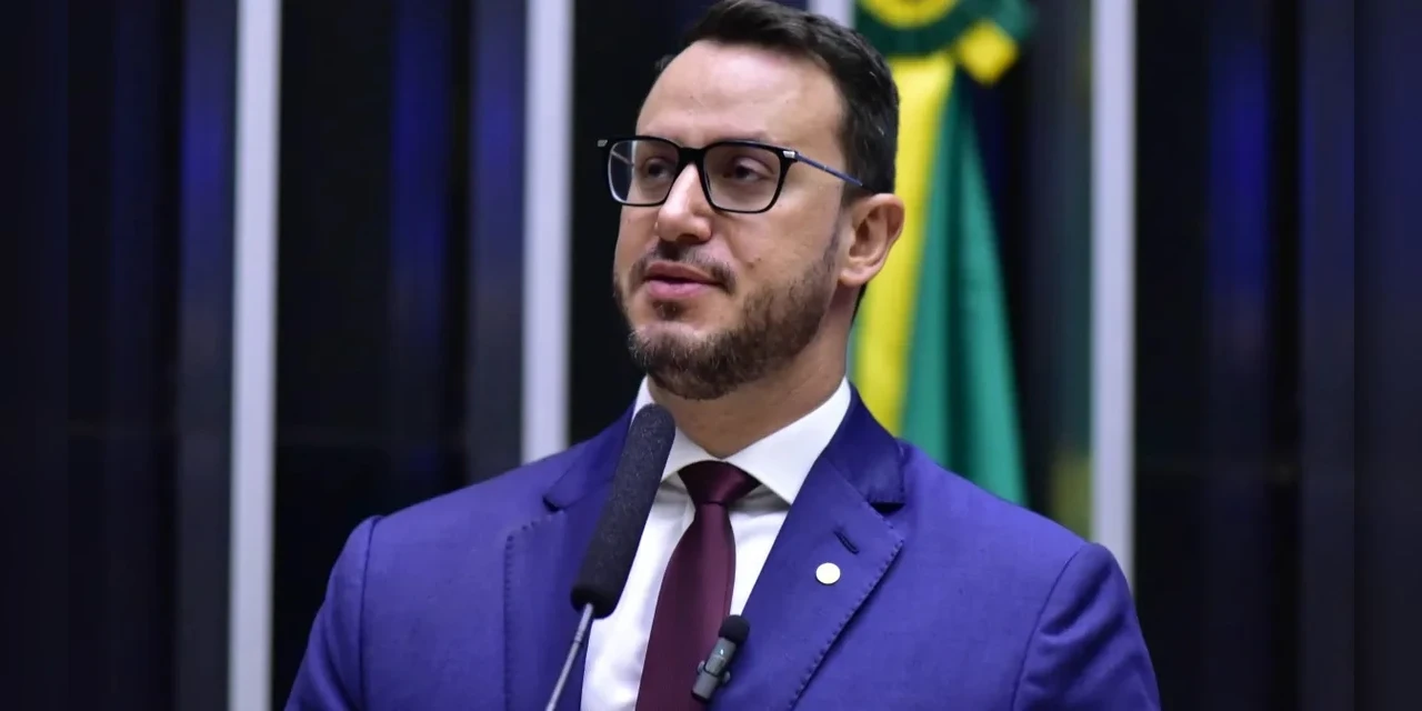 Deputado federal Matheus Laiola e policiais viram réus por sequestro, cárcere privado e concussão