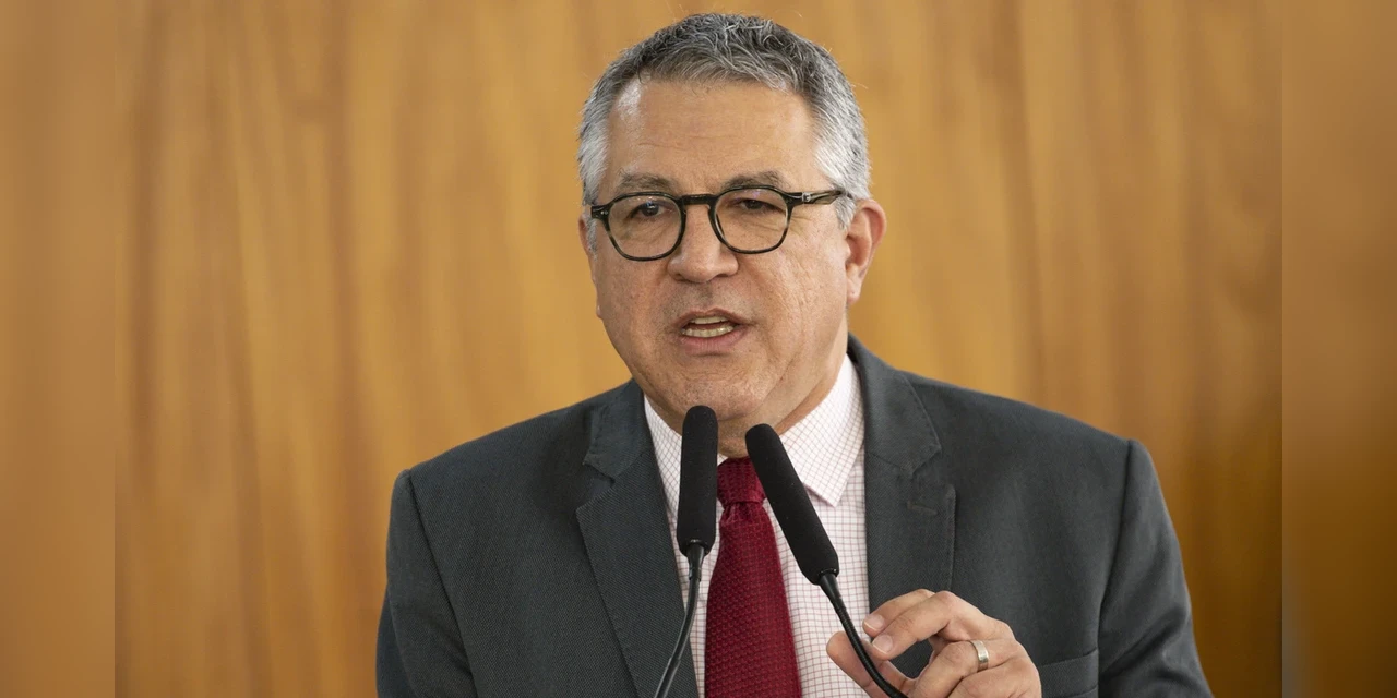 Padilha diz que há sintonia de Lula e Haddad sobre política econômica