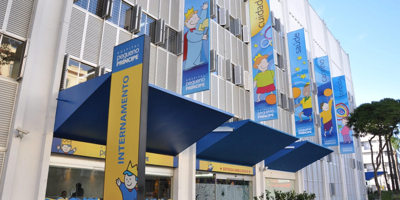 Hospital Pequeno Príncipe, em Curitiba, é atingido por incêndio