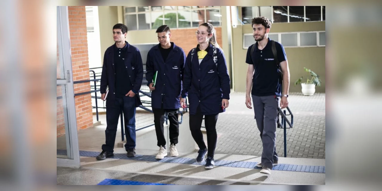Senai Paraná divulga edital para matrículas em Cursos Técnicos de 2024