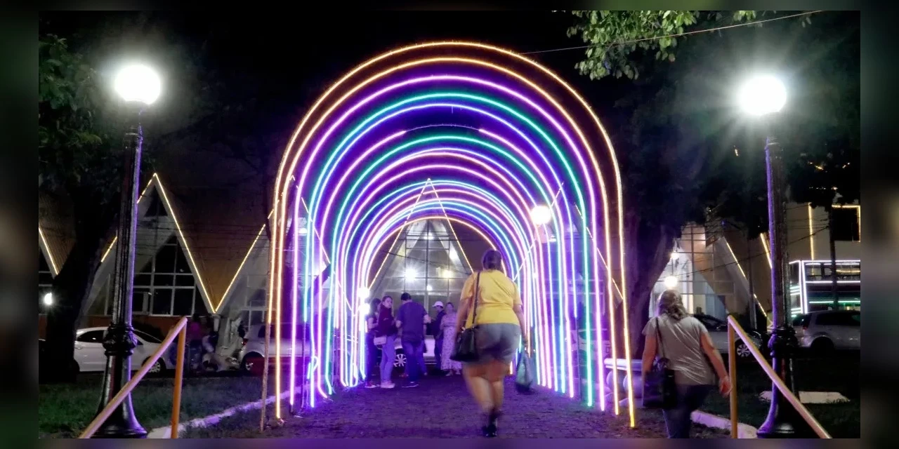 Londrina lança concursos culturais de foto e logomarca para festividades do Natal