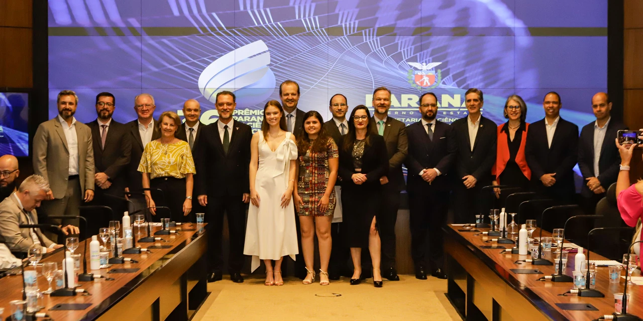 Estado entrega prêmio que reconhece e estimula a produção científica do Paraná