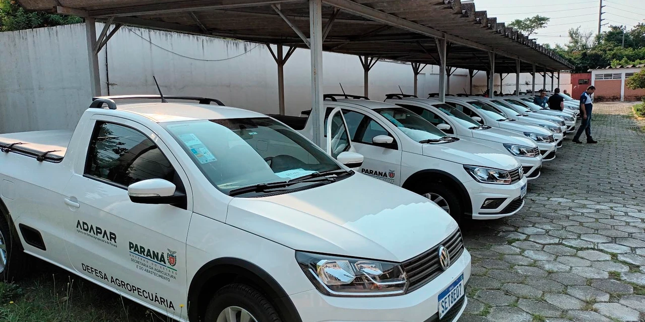 Paraná reforça defesa agropecuária com entrega de mais 15 veículos às regionais