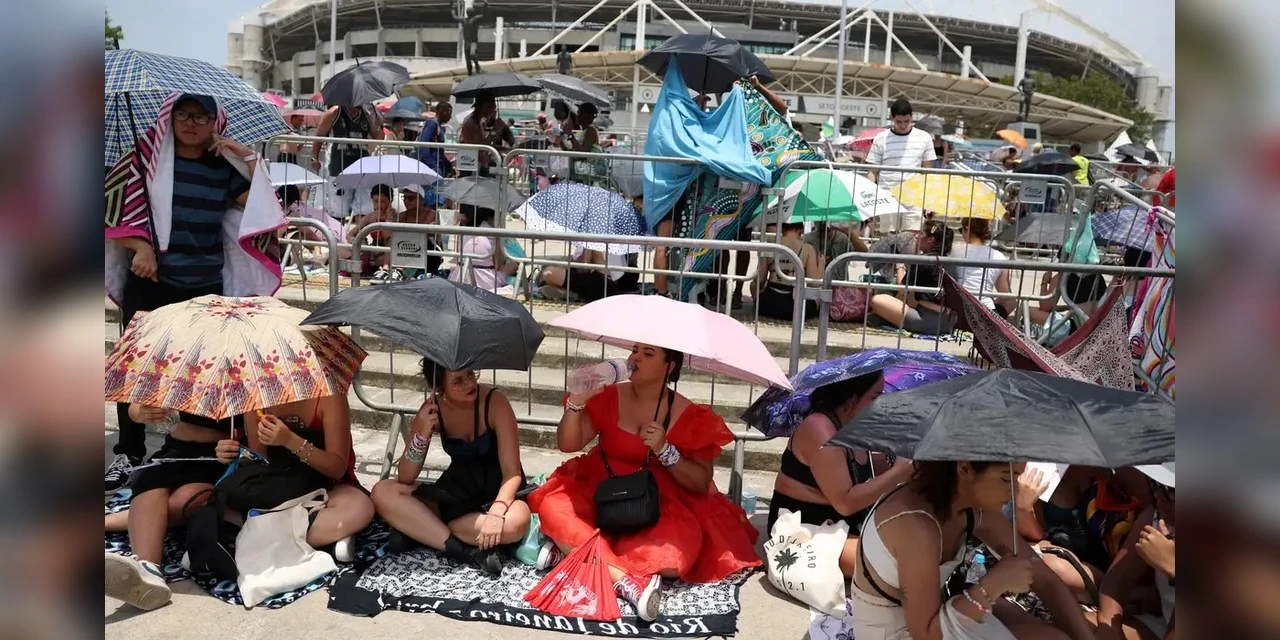 Justiça do Rio obriga fornecimento de água a fãs de Taylor Swift