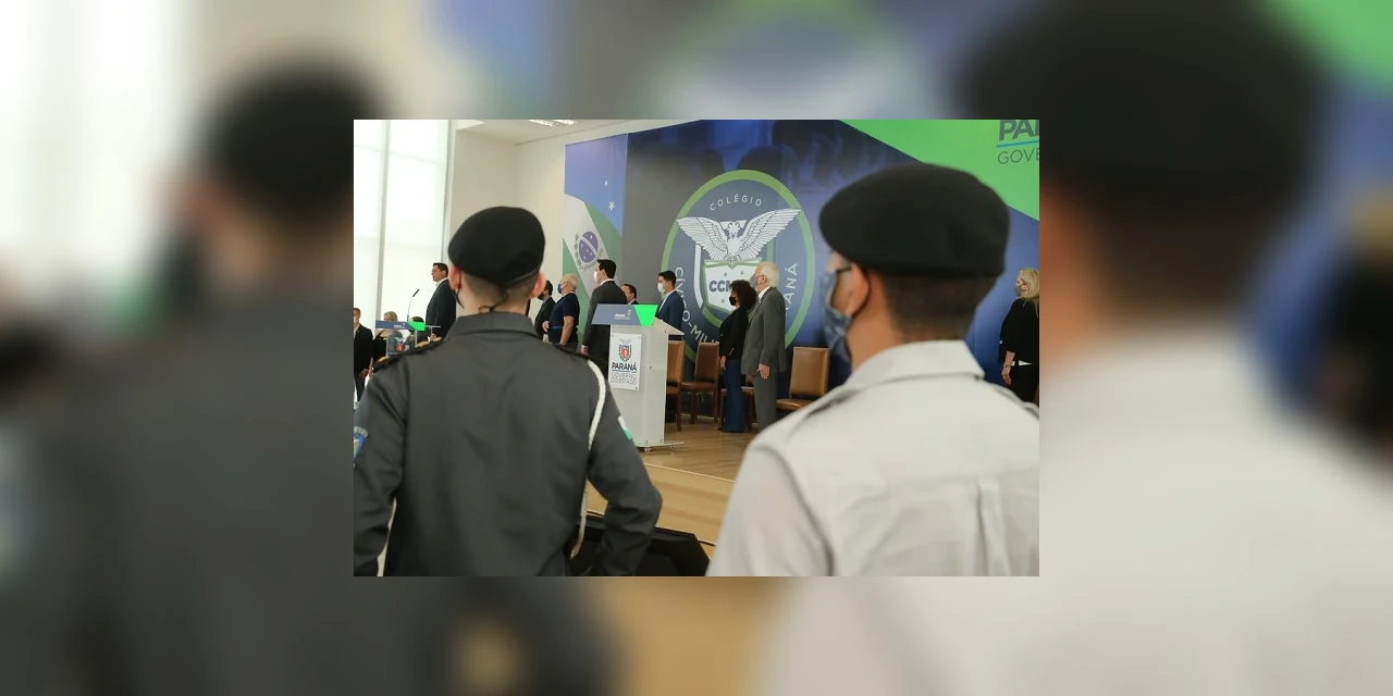 Artigo: 'Diga não à militarização das escolas', por Tércio Alves do Nascimento