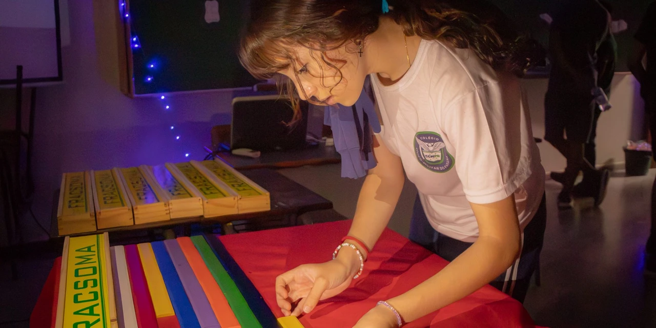 Festival de Matemática da UEPG recebe comunidade e promove atividades