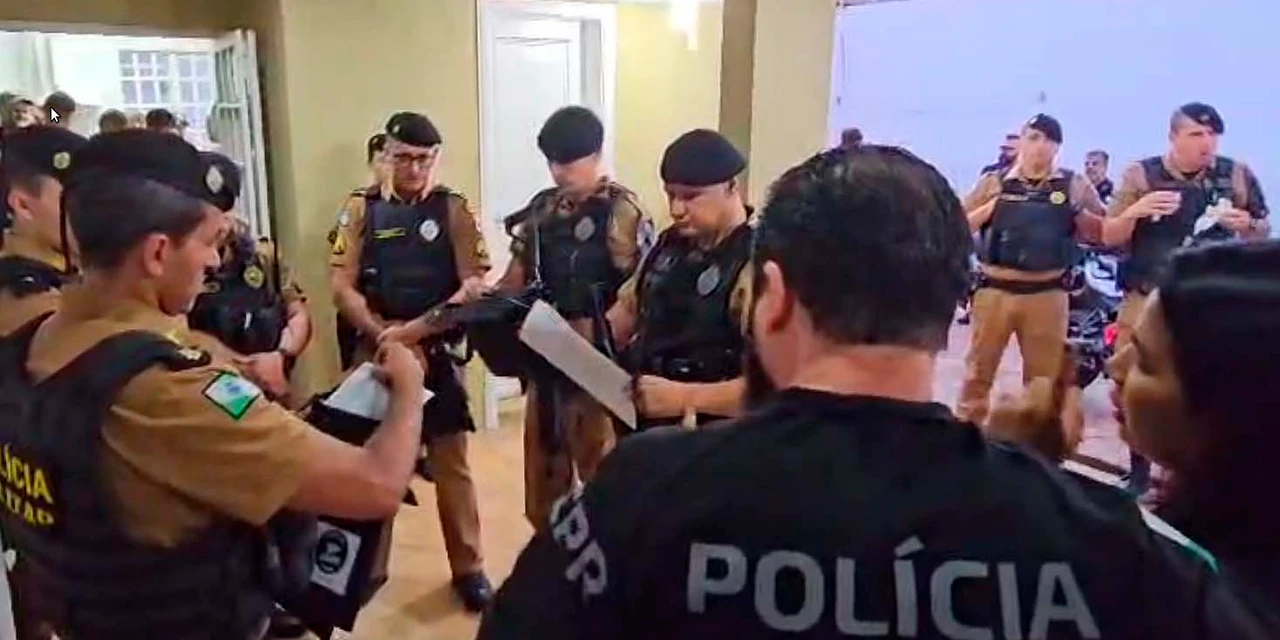 PCPR e PMPR prendem oito pessoas em operação contra o tráfico de drogas em Londrina