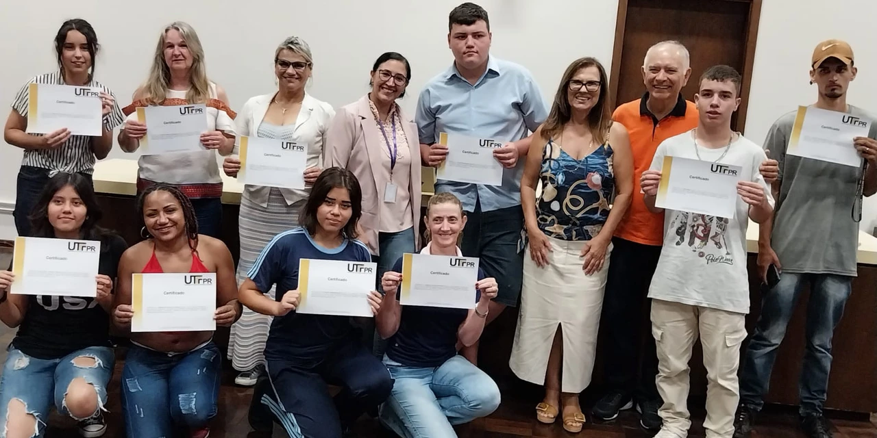 Jovens são certificados em curso de panificação em projeto do IMM e UTFPR