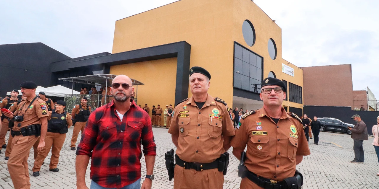 PM inaugura nova sede do 1º Comando Regional em Curitiba