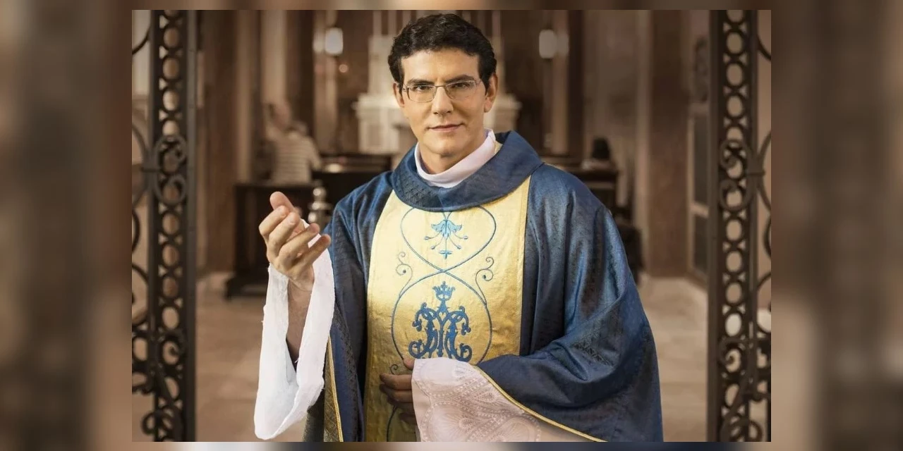 Padre Reginaldo Manzotti é internado às pressas após complicações em cirurgia na coluna