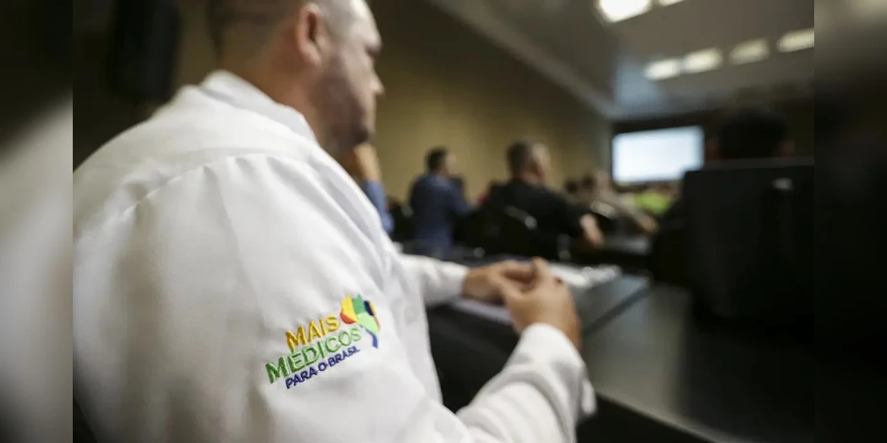 Mais Médicos terão 28 mil profissionais em campo até o fim do ano