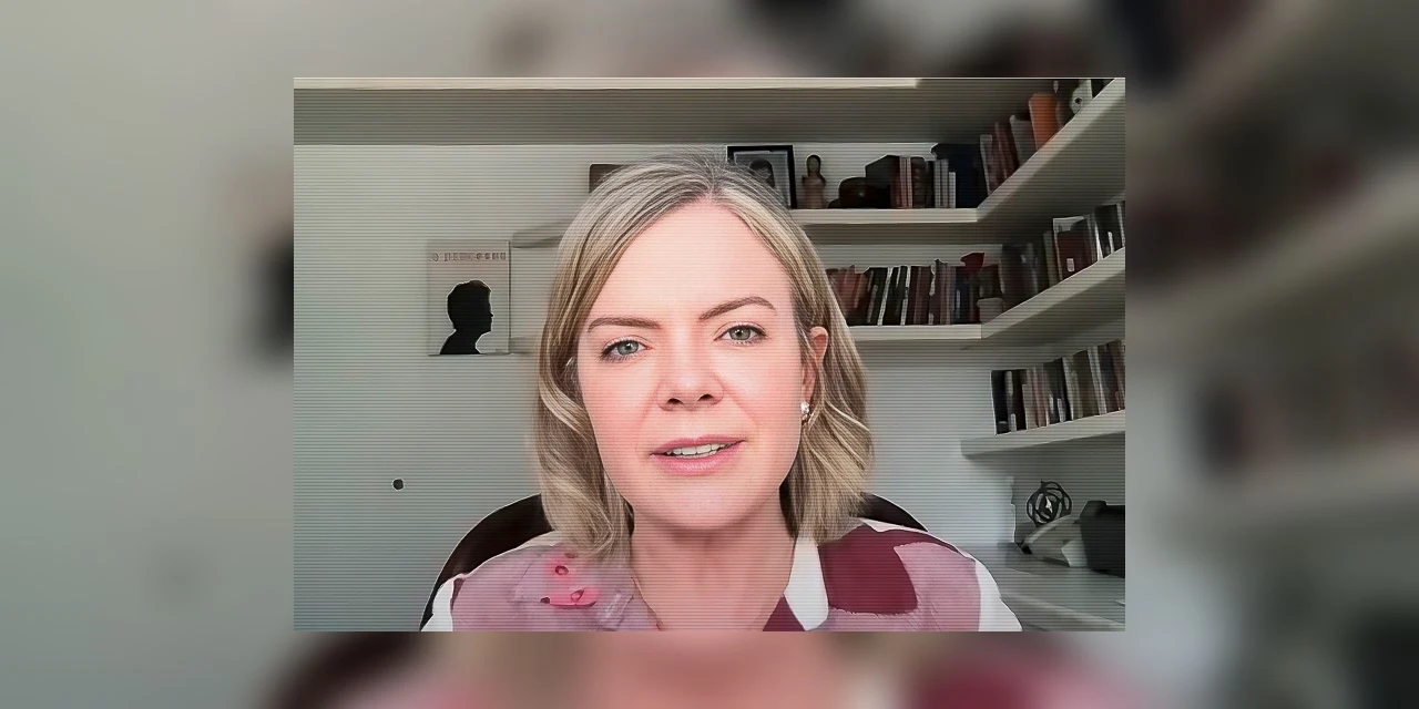 "Para garantir avanços, é preciso enfrentar a extrema direita todos os dias", diz Gleisi Hoffmann