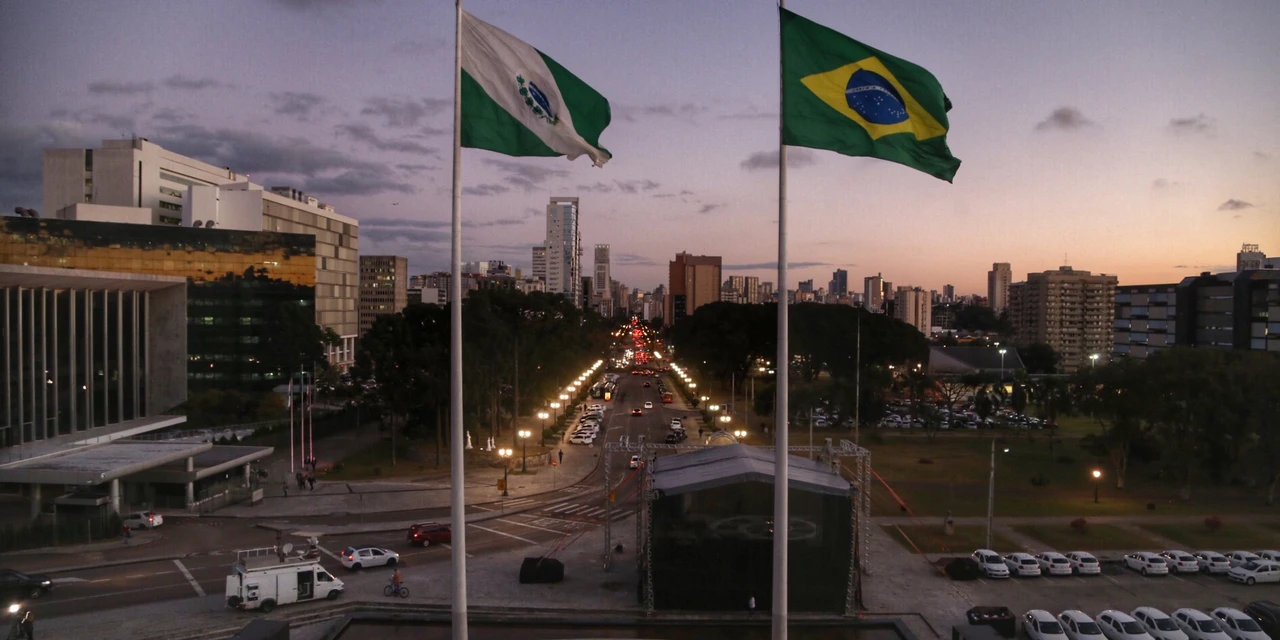 Fazenda inicia repasse aos municípios das compensações previstas para 2024 no PR