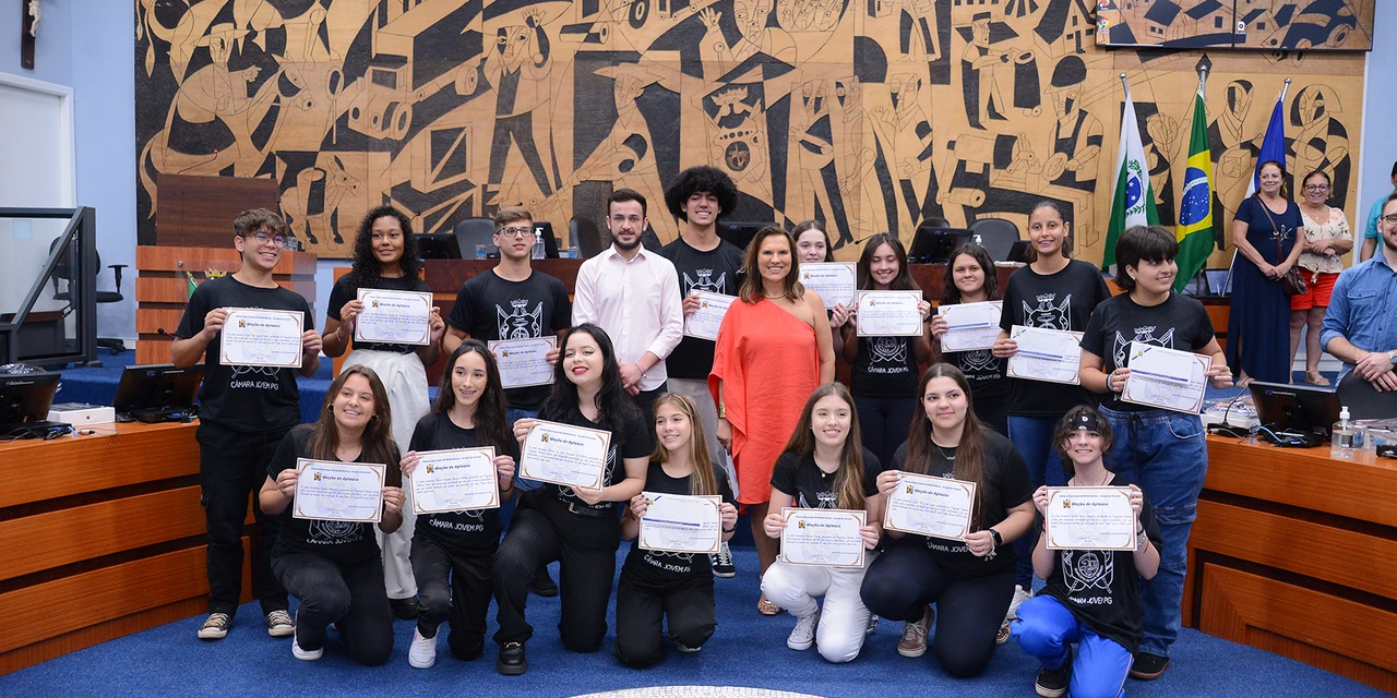 Sessão Especial encerrou programa Câmara Jovem de 2023 em PG