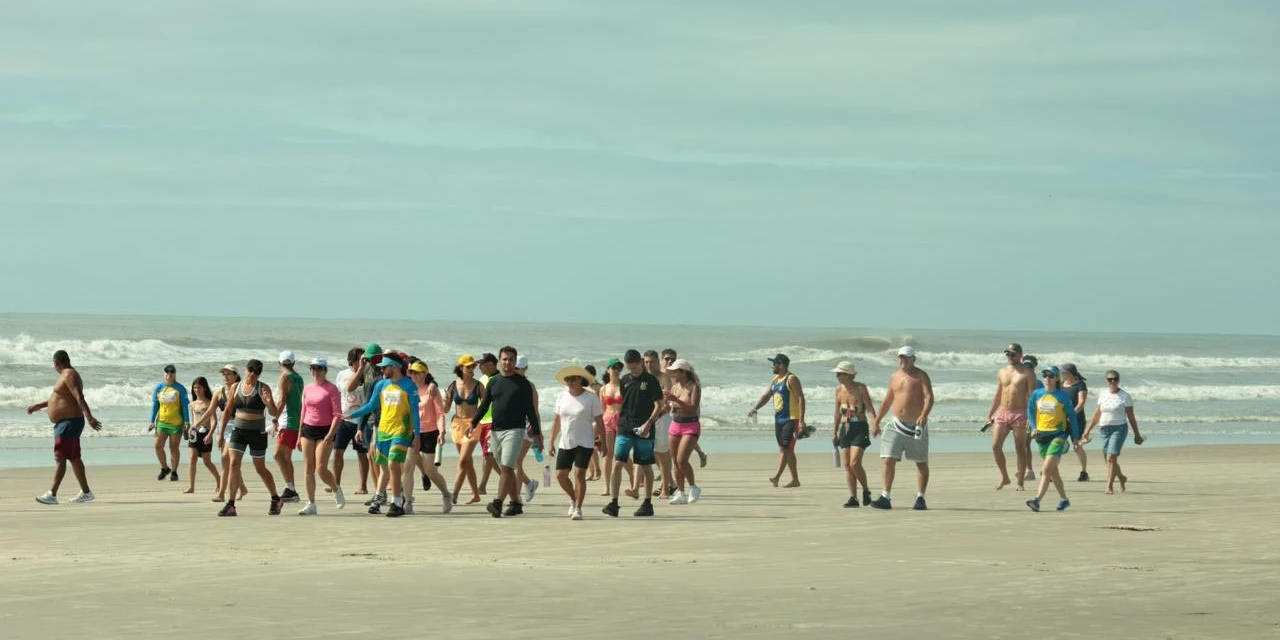 Verão Paraná promove saúde e interação entre famílias no Litoral