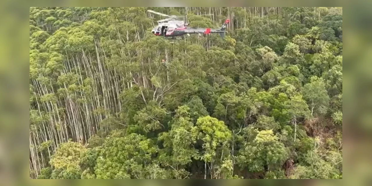 PM encontra helicóptero desaparecido há 12 dias em São Paulo