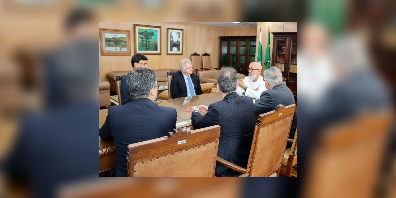 TCE-PR e Justiça Eleitoral passam a atuar juntos para a eleição municipal de 2024