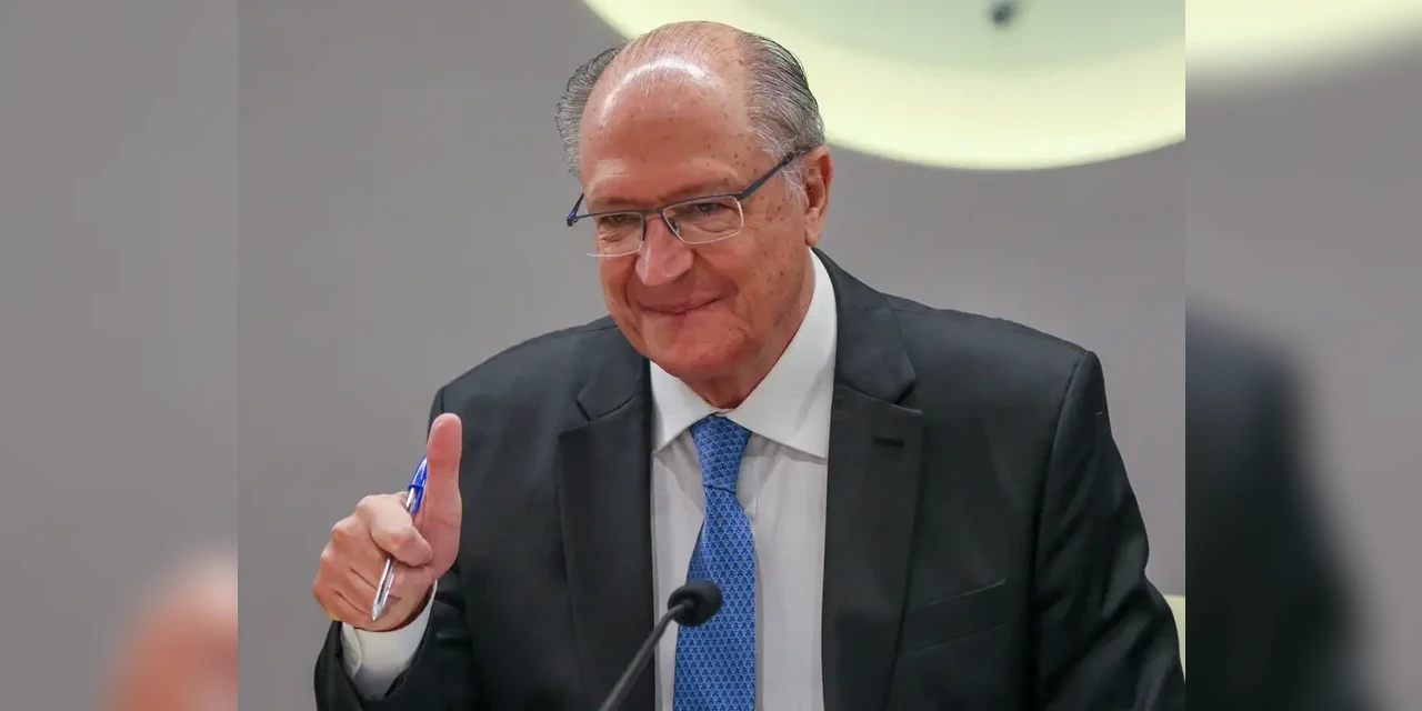 Em um ano como vice-presidente, Alckmin reduz gastos administrativos em 75%
