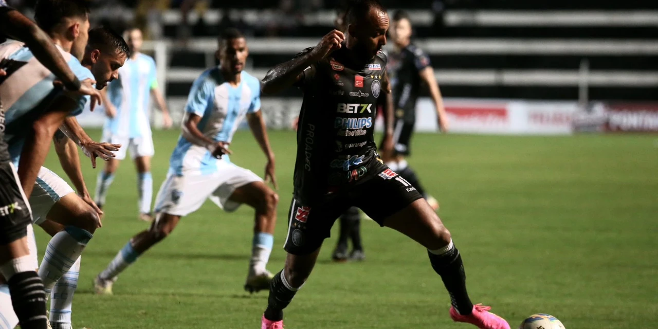 Operário inicia Campeonato Paranaense com empate sem gols