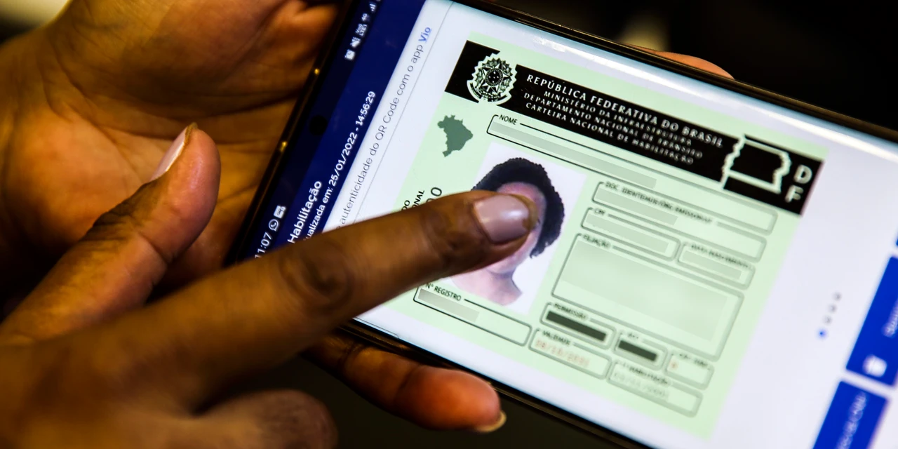 Quase 3 milhões de pessoas já possuem a CNH Digital no Paraná