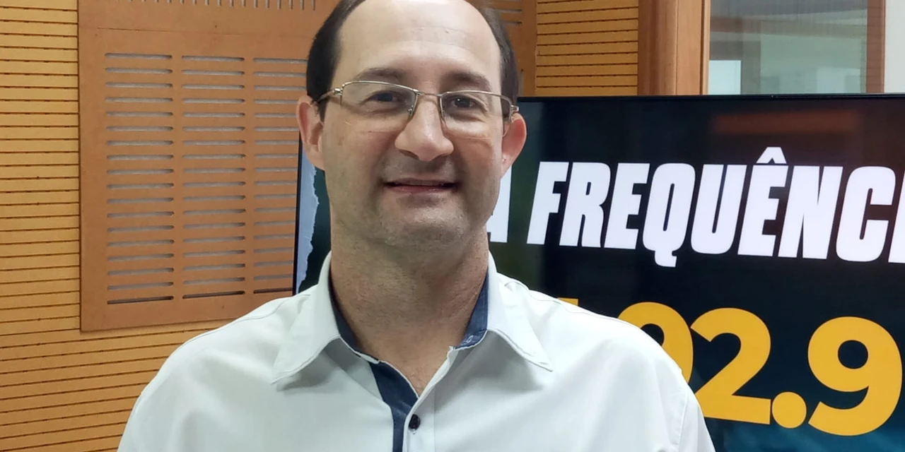 "O farmacêutico é um profissional que está em constante atualização, senão vai ficar para trás no mercado", diz supervisor das Farmácias Fleming