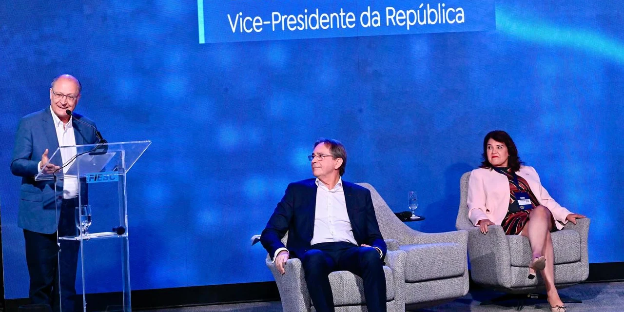 Alckmin e Décio Lima destacam avanço em investimentos para SC