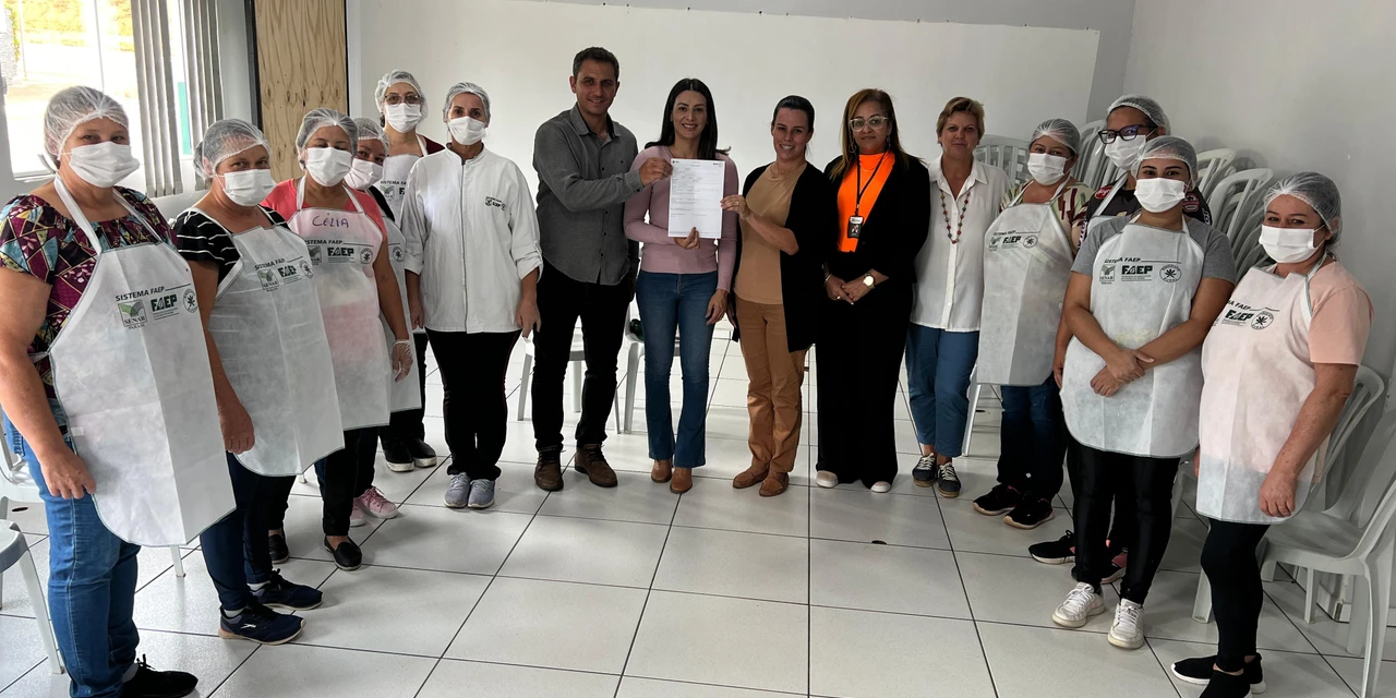 Deputada Mabel entrega R$ 650 mil em recursos para Ipiranga