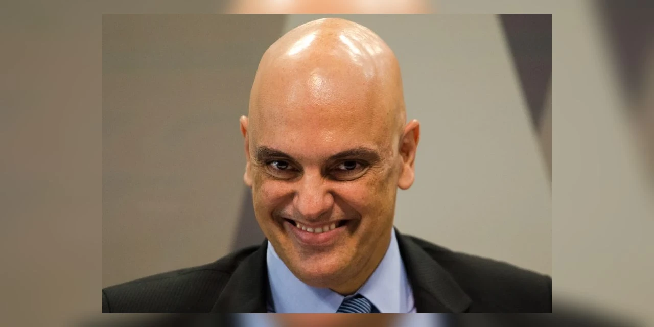 Alexandre de Moraes defende punição às big techs que induzirem voto e se mostra favorável à regulamentação de redes sociais