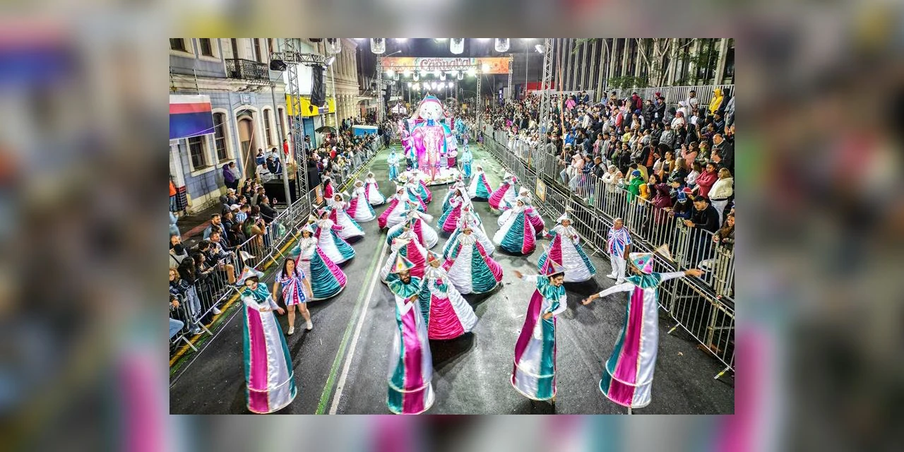 Carnaval deve reunir mais de 1 milhão de foliões nas ruas e incrementar turismo do Paraná
