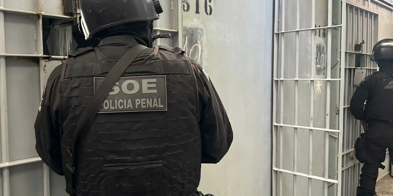 Polícia Penal faz operação de combate à comunicação ilícita em dez unidades do Paraná