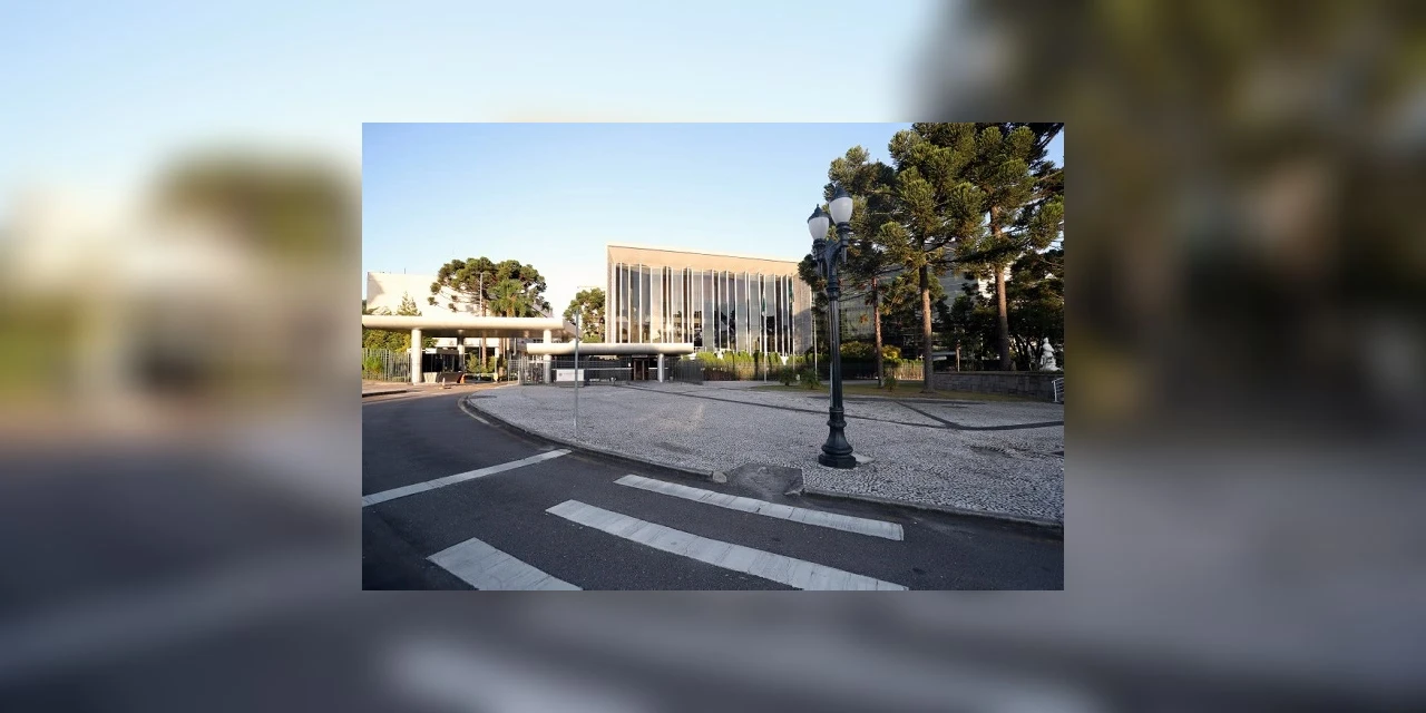 Inscrições para concurso da Assembleia Legislativa do Estado do Paraná vão até 8 de fevereiro