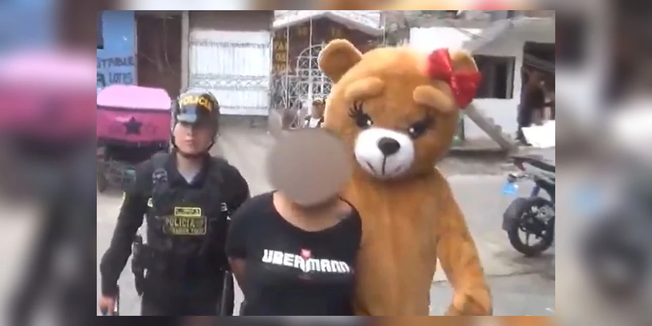 Vídeo: Policial se disfarça de ursinho para prender suspeitas de tráfico de drogas no Peru