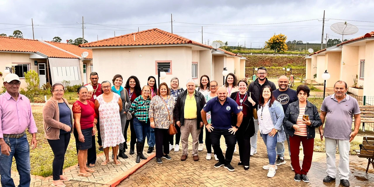 Prefeitura faz visita técnica no primeiro Condomínio do Idoso do Paraná, em Jaguariaíva