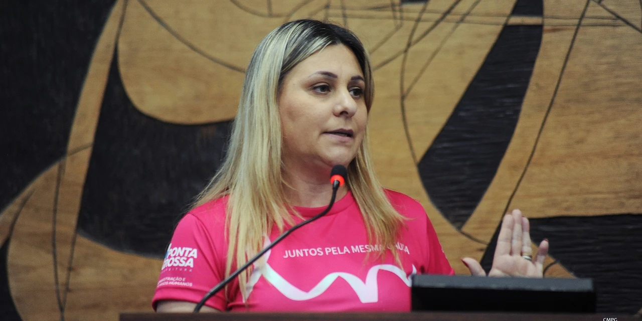 Juliane Dorosxi deixa a Fundação Municipal de Saúde de Ponta Grossa