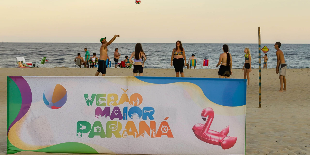 Natação em águas abertas, surf e pesca com caiaques agitam o Litoral neste fim de semana