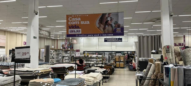 Rede de lojas Daju lança campanha inédita em março